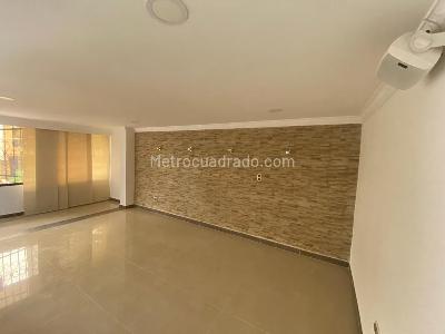 Apartamento en arriendo en Los Colores, Medellín · foto 7 de 11