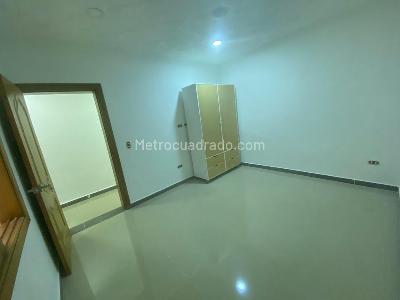 Apartamento en arriendo en Los Colores, Medellín · foto 9 de 11
