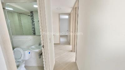 Apartamento de 3 alcobas en venta en Santa Ana, Bello, 55 m² · foto 3 de 9