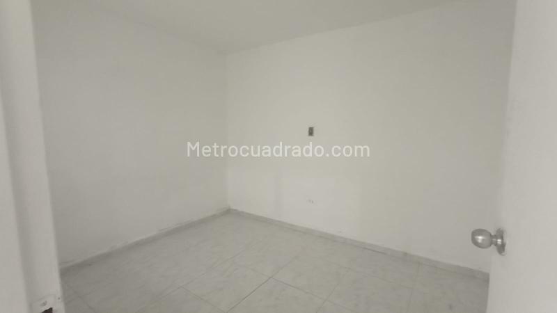 Spacious 4BR House in Alameda - 3