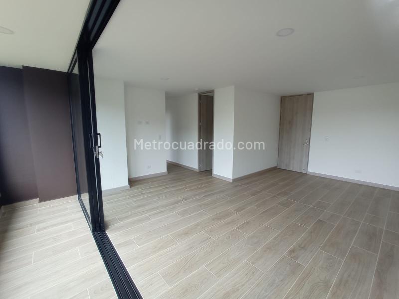 2BR Apartment in El Retiro (84 m²) - 2