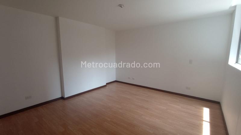 3BR Apartment in Zuñiga (120 m²) - 2
