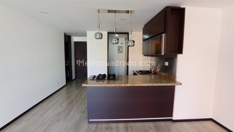 Hermoso Estudio de 1 Alcoba en Los Conquistadores - 2