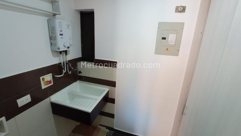 Hermoso Estudio de 1 Alcoba en Los Conquistadores - 6