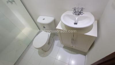 Apartamento de 2 alcobas en arriendo en San Bernardo, Medellín, 65 m² · foto 7 de 8