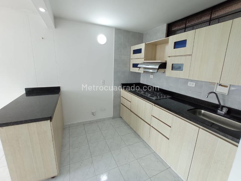 Apartamento de 2 Alcobas en Loma del Indio con Buenas Zonas Comunes - 5