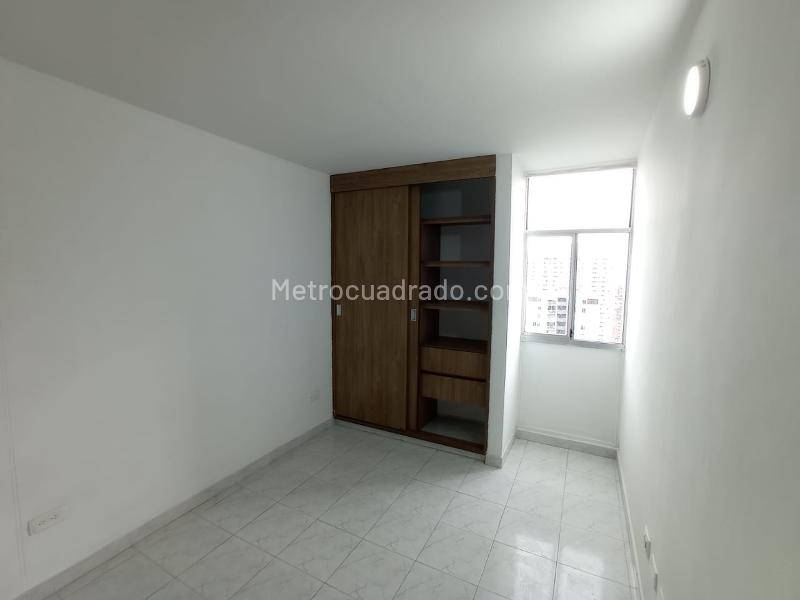 Apartamento de 2 Alcobas en Loma del Indio con Buenas Zonas Comunes - 9