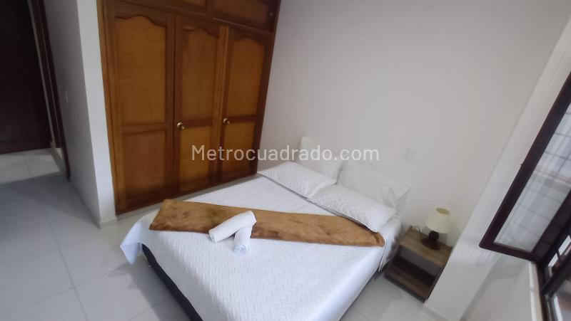 Spacious 2BR Apartment in La Palma - 5
