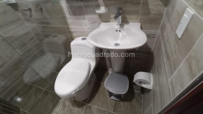 Spacious 2BR Apartment in La Palma - 9