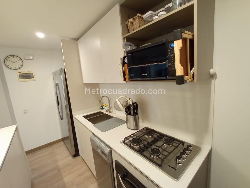 Piso – Medellín, Villa Carlota, El Poblado - Más