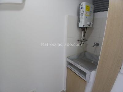 Apartamento de 3 alcobas en venta en Cabañitas, Bello, 58 m² · foto 11 de 14