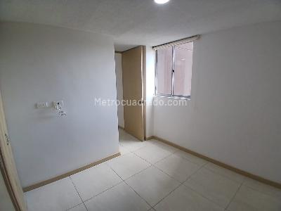 Apartamento de 3 alcobas en venta en Cabañitas, Bello, 58 m² · foto 2 de 14