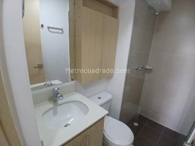 Apartamento de 3 alcobas en venta en Cabañitas, Bello, 58 m² · foto 6 de 14
