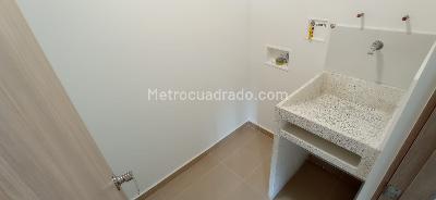 Apartamento en venta en Loma De San Jose, Sabaneta · foto 6 de 10