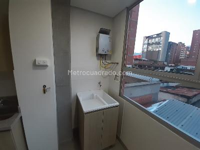 Apartamento de 1 alcoba en arriendo en El Nogal- Los Almendros, Medellín, 50 m² · foto 4 de 10