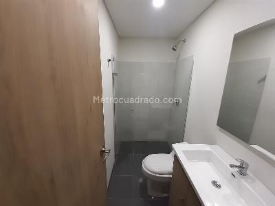 Apartamento de 1 alcoba en arriendo en El Nogal- Los Almendros, Medellín, 50 m² · foto 10 de 10