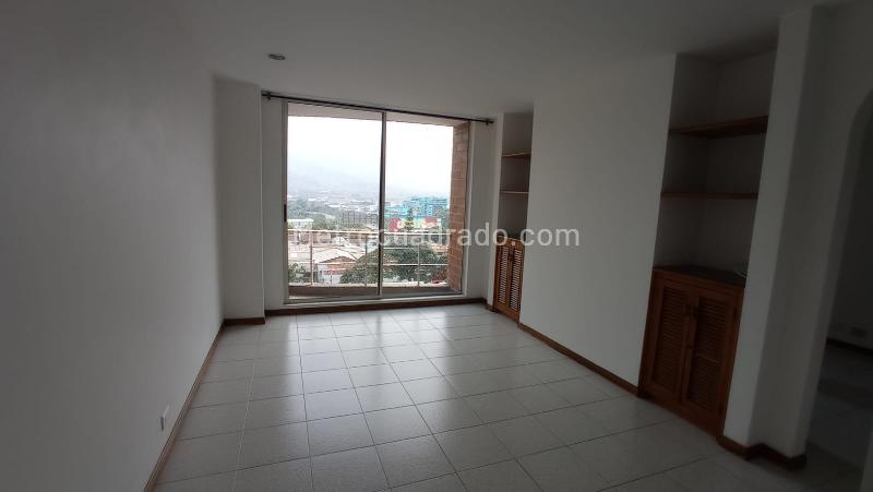 Apartamento Tipo Estudio en Excelente Ubicación (Astorga) - 2