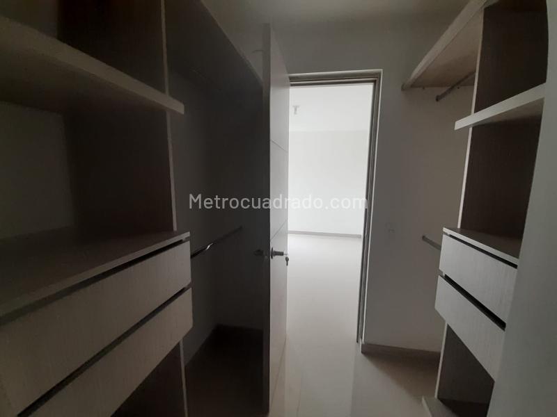 Apartamento en Arriendo, Prados De Sabaneta, Sabaneta - 2