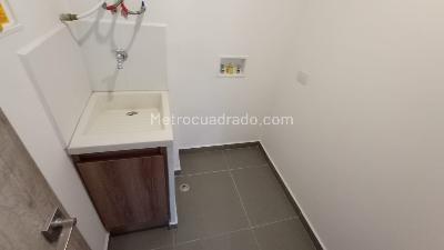 Apartamento en arriendo en Ciudad Del Rio, Medellín · foto 9 de 11