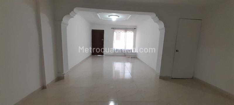 Spacious 3BR House Near Holaya Herrera - 2