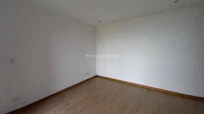 Apartamento de 2 alcobas en arriendo en Los Balsos 1, Medellín, 75 m² · foto 3 de 9