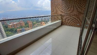 Apartamento de 2 alcobas en arriendo en Los Balsos 1, Medellín, 75 m² · foto 6 de 9