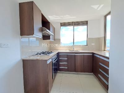 Apartamento de 2 alcobas en arriendo en Los Balsos 1, Medellín, 75 m² · foto 8 de 9