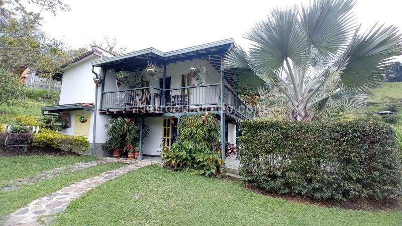 Finca en Arriendo, Villas Copacabana, Copacabana - 2