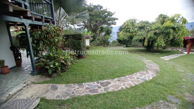 Finca en Arriendo, Villas Copacabana, Copacabana - 4