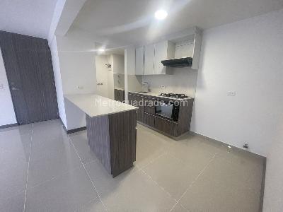 Apartamento de 3 alcobas en arriendo en El Chingui, Envigado, 76 m² · foto 3 de 11