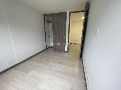 Apartamento de 3 alcobas en arriendo en El Chingui, Envigado, 76 m² · foto 8 de 11