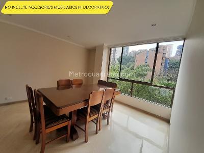 Apartamento de 3 alcobas en arriendo en Los Balsos 1, Medellín, 200 m² · foto 3 de 12