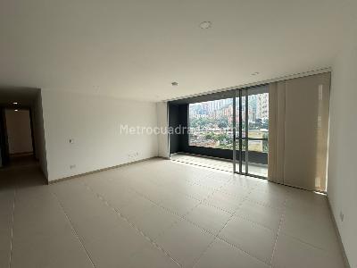 Apartamento en arriendo en Ciudad Del Rio, Medellín · foto 2 de 18