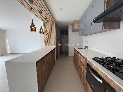 Apartamento en arriendo en Ciudad Del Rio, Medellín · foto 5 de 18