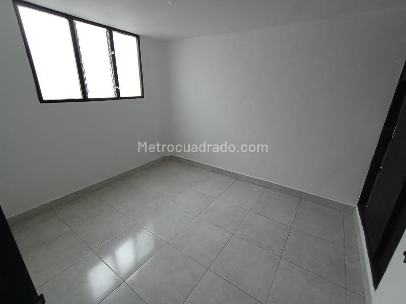 Apartamento de 4 Alcobas en Santa Fe con Distribución Amplia - 5