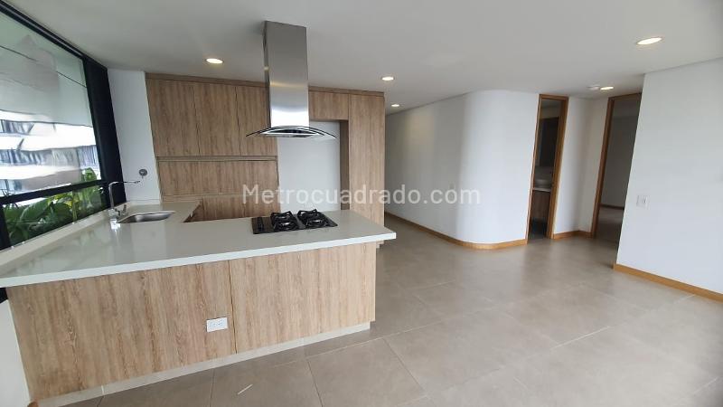 Bright 3BR Apartment with Pool in Asomadera 1 - 7