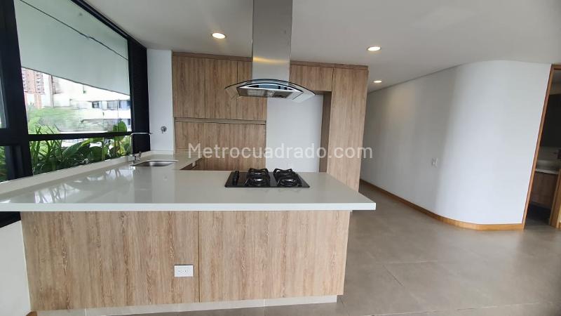 Bright 3BR Apartment with Pool in Asomadera 1