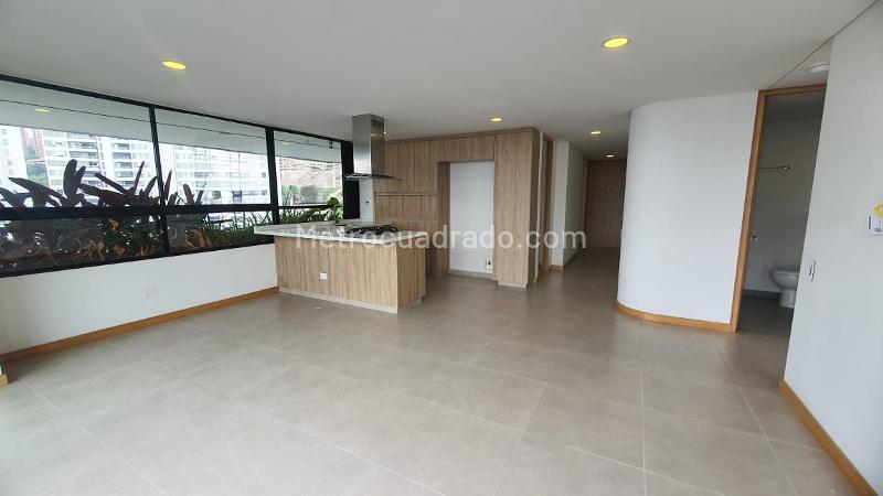 Bright 3BR Apartment with Pool in Asomadera 1 - 4
