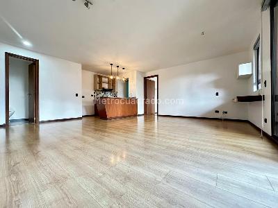 Apartamento de 1 alcoba en arriendo en Los Balsos 1, Medellín, 76 m² · foto 2 de 13