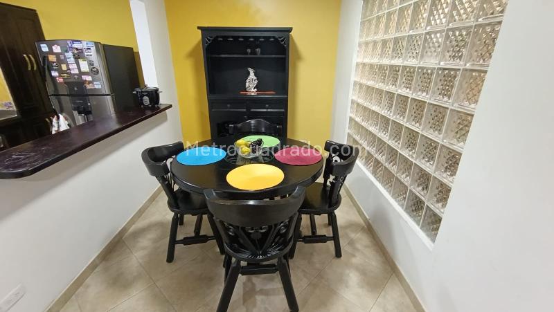 Spacious 2BR Apartment in La Castellana - 3