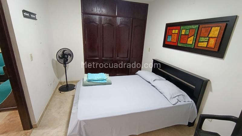 Spacious 2BR Apartment in La Castellana - 6