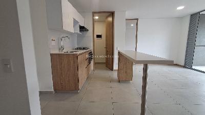 Apartamento en arriendo en Loma De San Jose, Sabaneta · foto 3 de 18