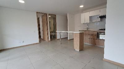 Apartamento en arriendo en Loma De San Jose, Sabaneta · foto 4 de 18