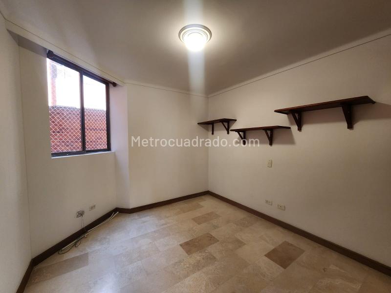 3BR Apartment with Great Location in Laureles - 2
