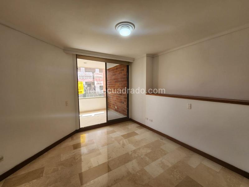 3BR Apartment with Great Location in Laureles - 3