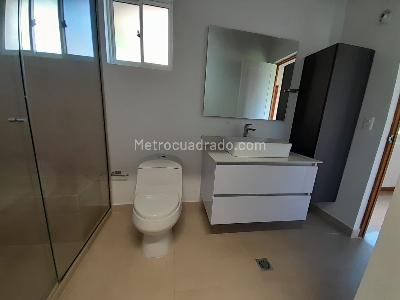 Casa de 3 alcobas en arriendo en Los Balsos 1, Medellín, 273 m² · foto 11 de 15