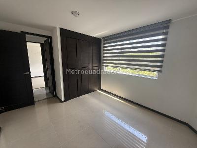 Apartamento de 3 alcobas en arriendo en Aves Maria, Sabaneta, 103 m² · foto 3 de 14