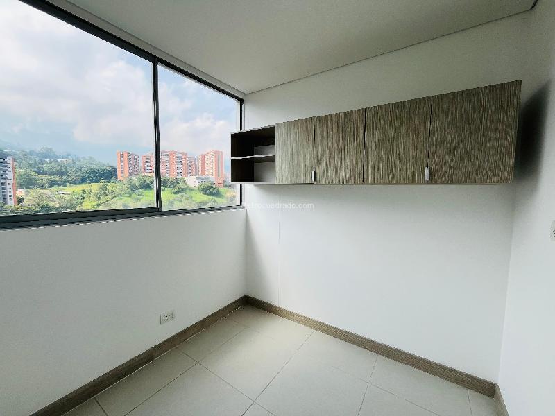 3BR Apartment in Loma Del Escobero (140 m²) - 4