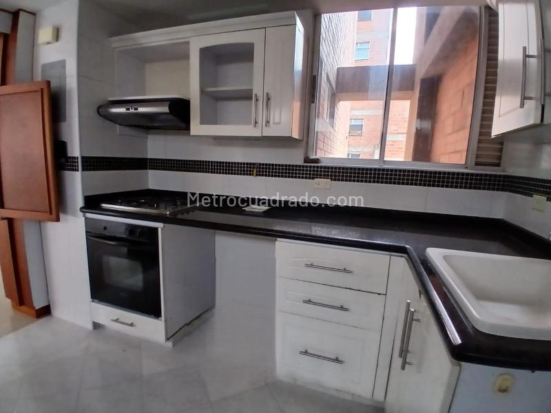 Cozy 2BR Apartment in Laureles - 6