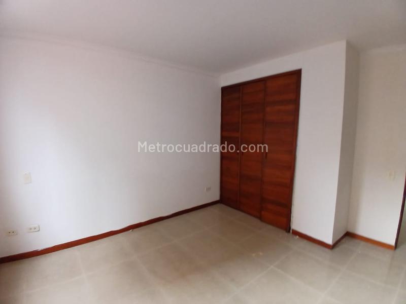 Cozy 2BR Apartment in Laureles - 9